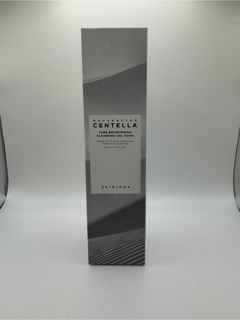 SKIN1004 Madagascar Centella Tone Brightening Cleansing Gel Foam - White